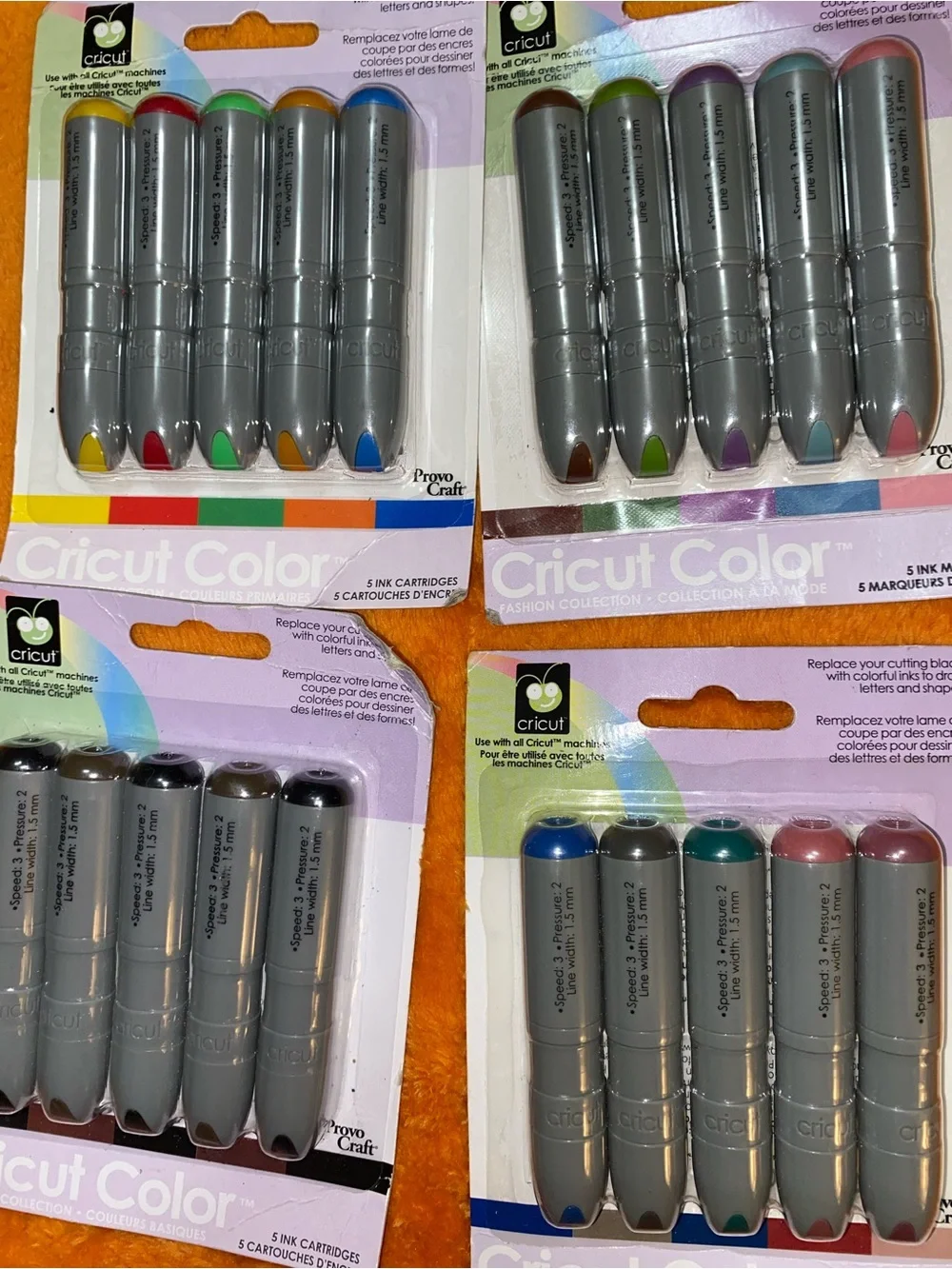 Cricut Color Marker Packs - Silver Bodies with Red, Yellow, Green, Blue, Purple